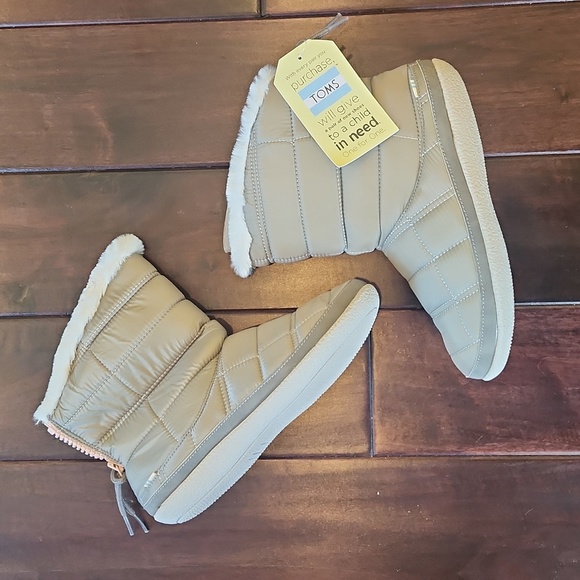 Tom's Inez Boots Sz 8 - Picture 1 of 5